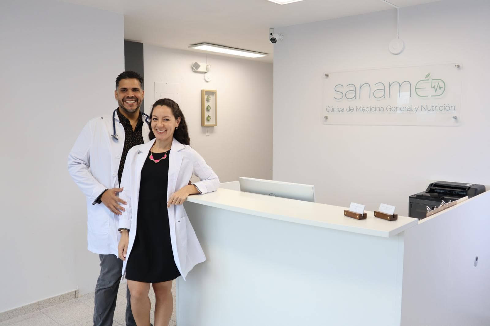Equipo clínico de Sanamed en San Juan, Puerto Rico